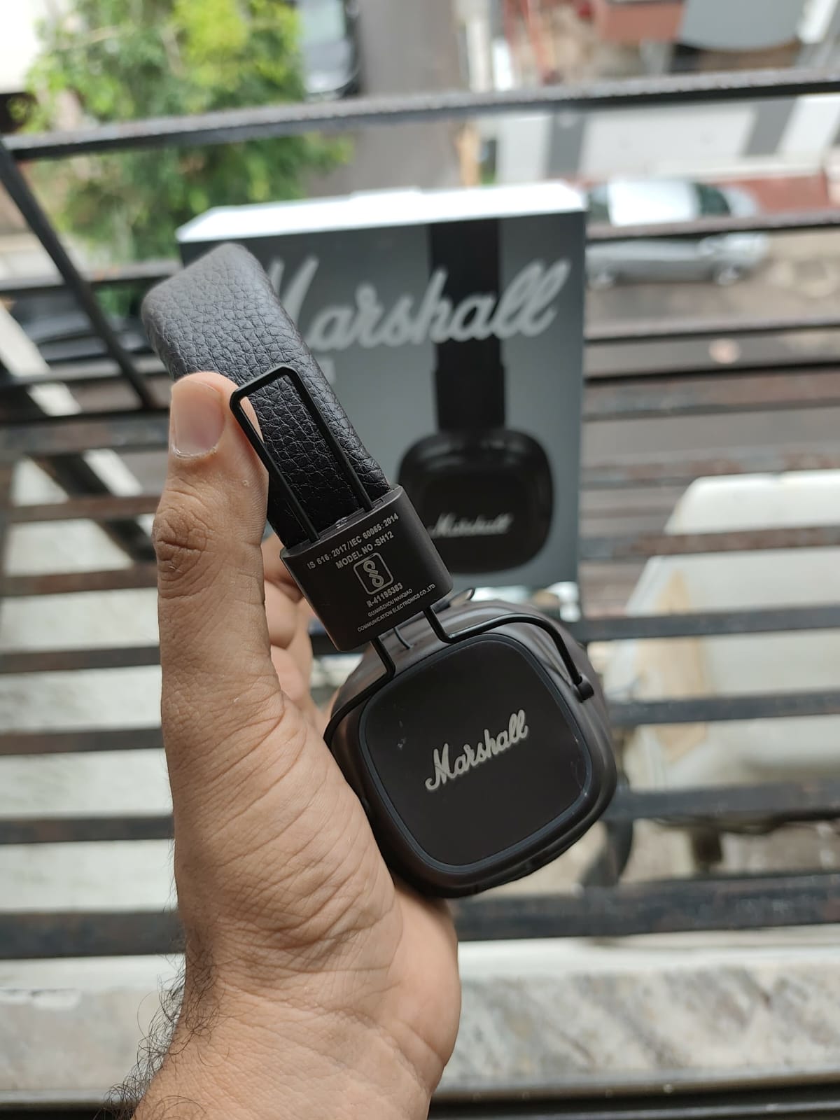 Marshall Wireless Bluetooth Headphones – Deep Bass, Premium Sound & Comfortable Fit